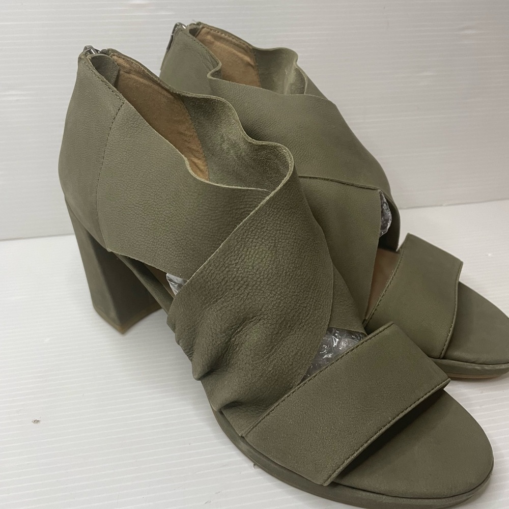 Eileen Fisher Marla Tumbled Nubuck Leather Block Heel Sandal
